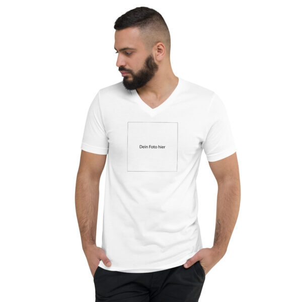 T-Shirt mit V-Ausschnitt “personalisierbares Bild”