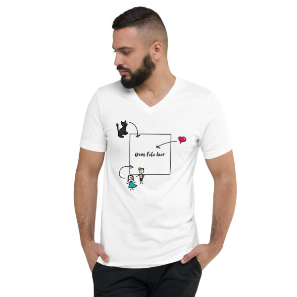 Personalisierbares Unisex-T-Shirt mit V-Ausschnitt weiß